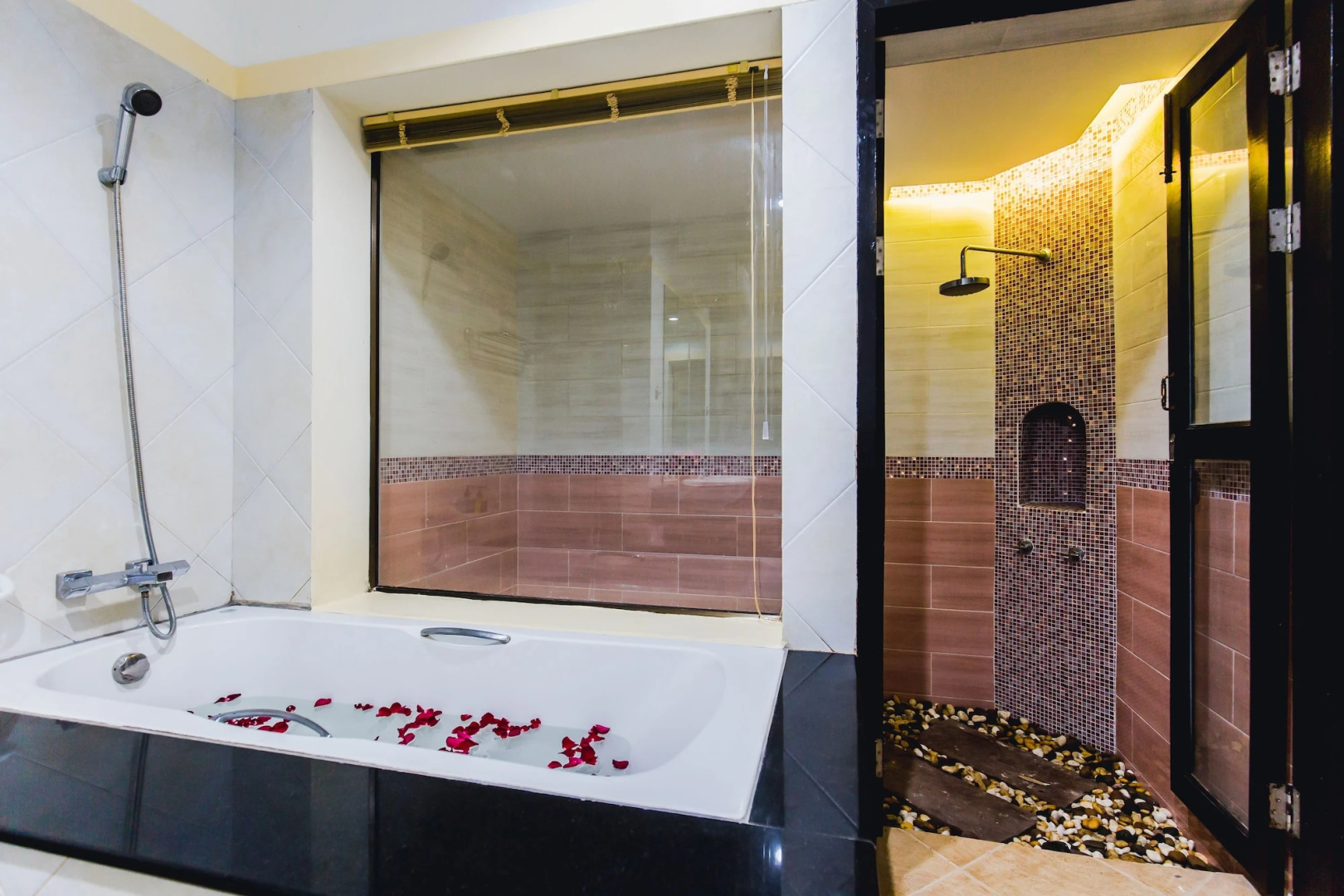 Karon Whale Resort