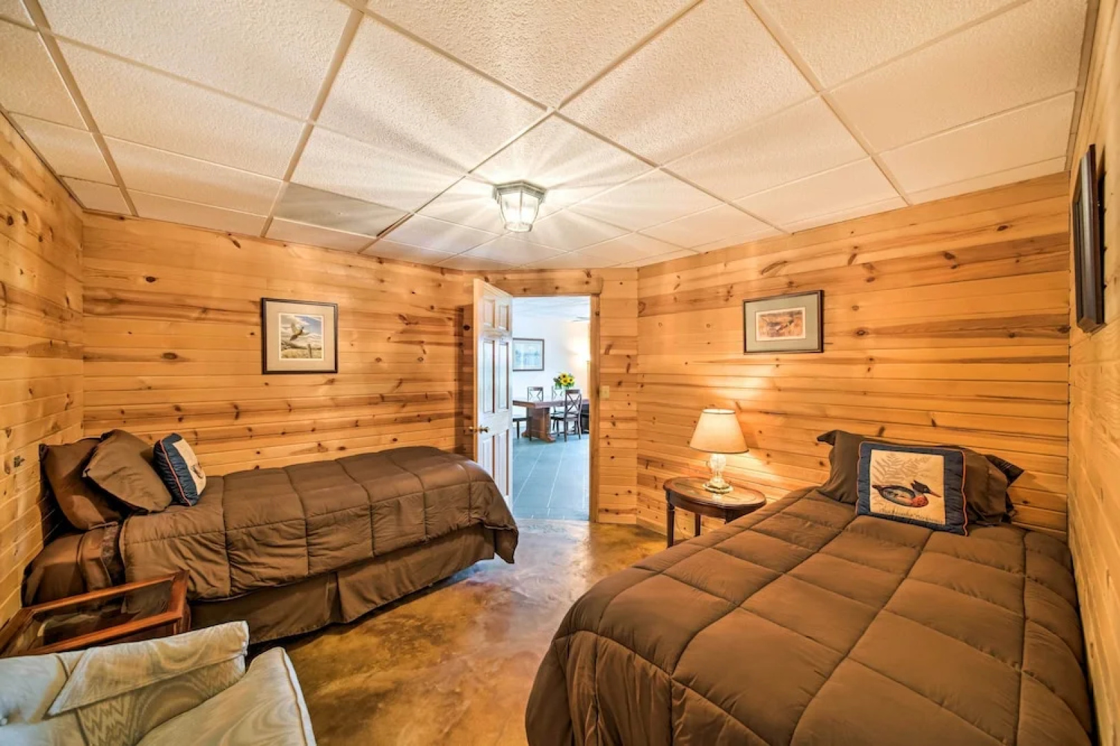 Rustic Keosauqua Gem: Fire Pit & Lake Sugema Views