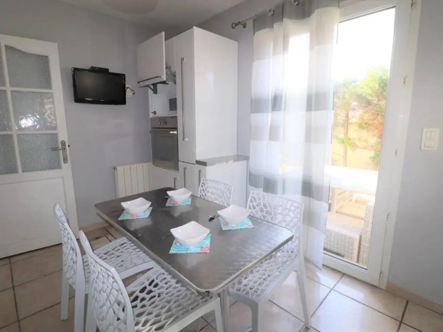 MAISON LE GRAU-DU-ROI, 5 PIèCES, 8 PERSONNES - FR-1-307-157