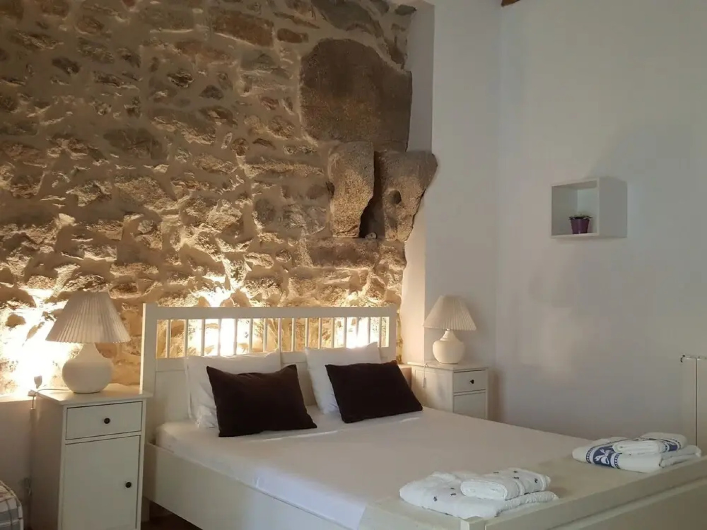 Stylish Property with Swimming Pool & Garden in Pontevedra near Portugal