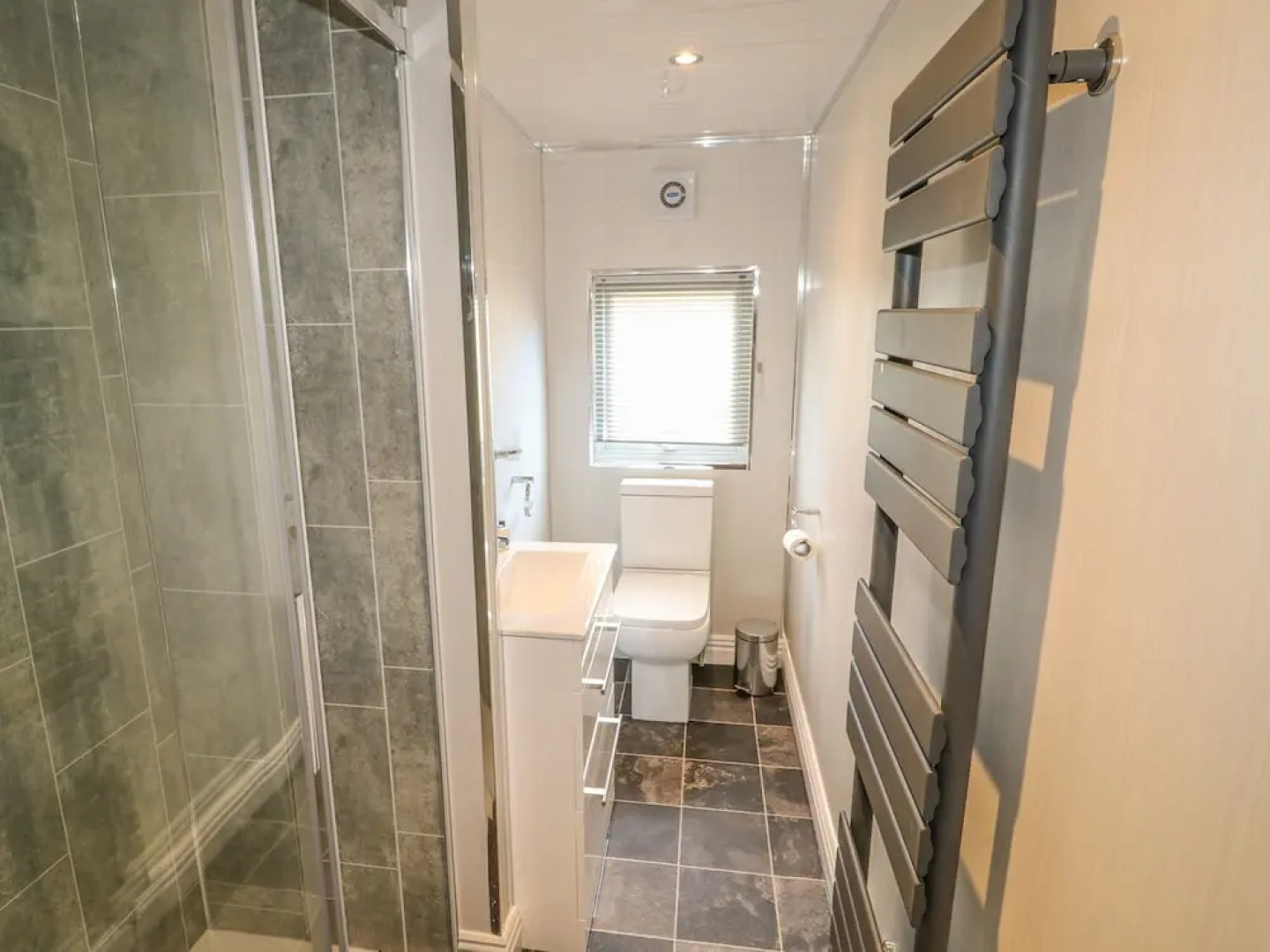 No 4 Elm Drive, Lincoln