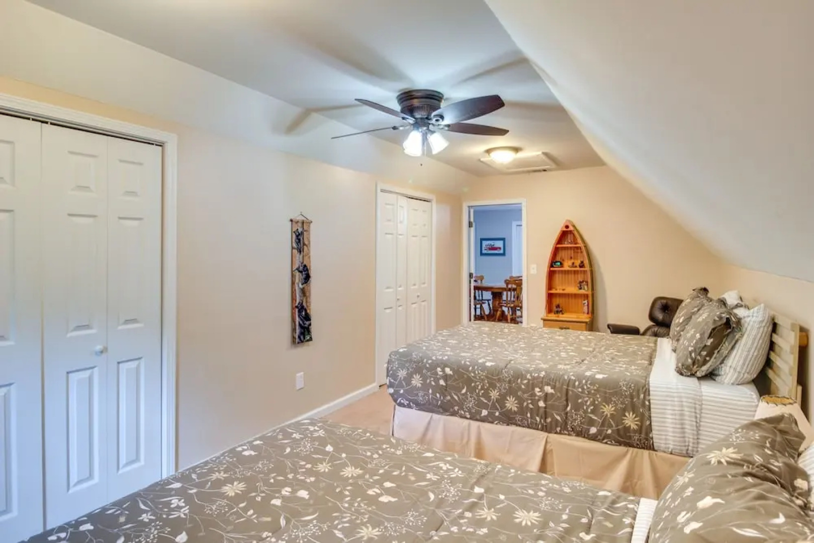 'serene Shores' Lakefront House w/ Dock!