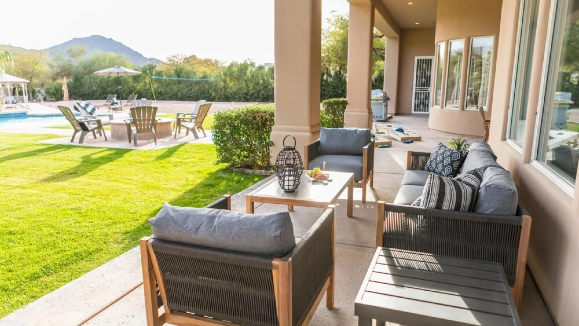 Meadowlark - Paradise Valley