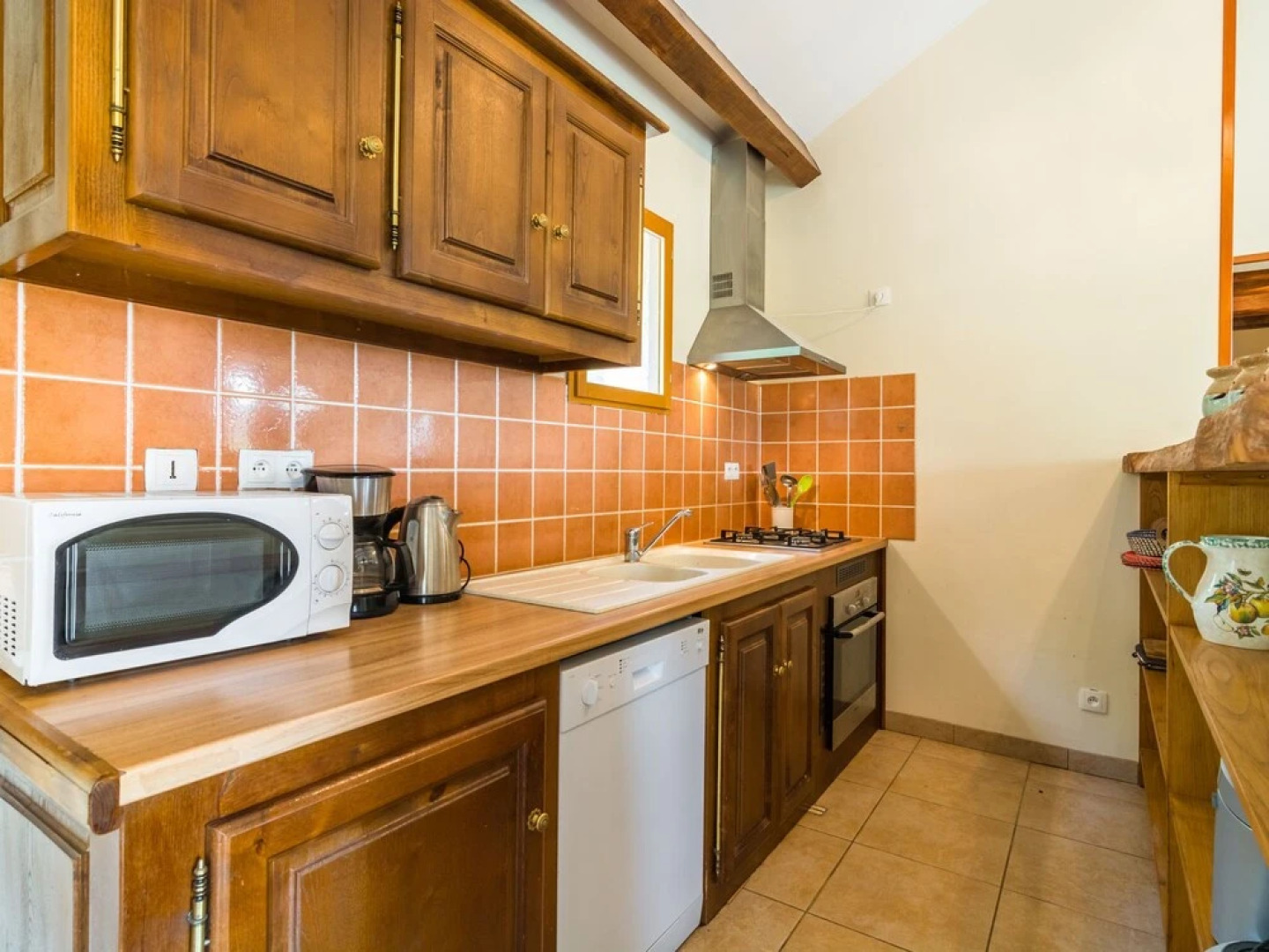 Quaint Holiday Home in Blanquefort-sur-briolance With Pool