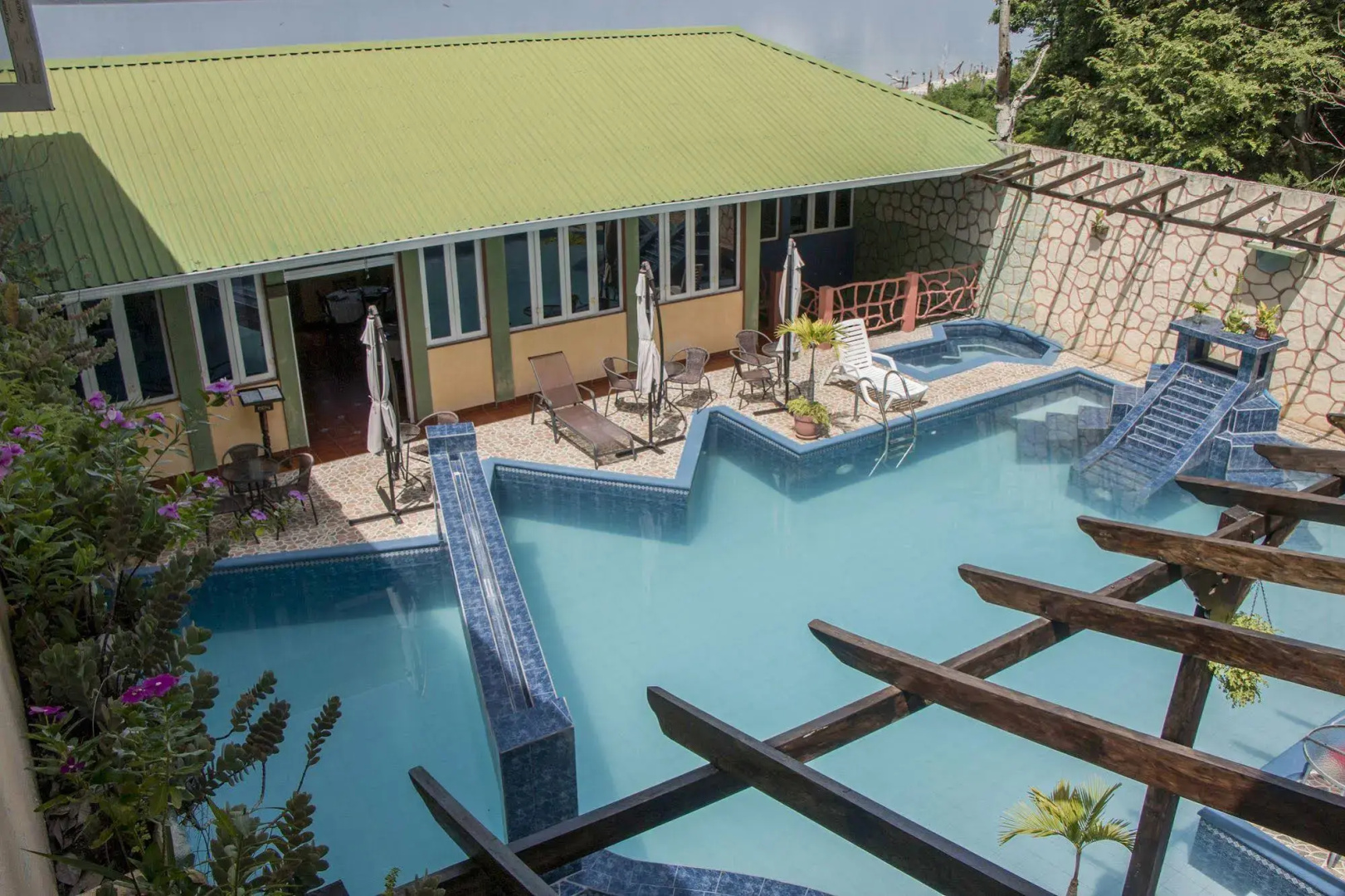 Hotel La Ribiera del Lago Peten Itza