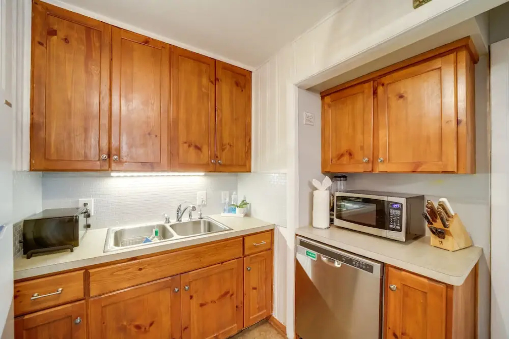 Serene Lake Junaluska Gem: Deck & Mountain Views