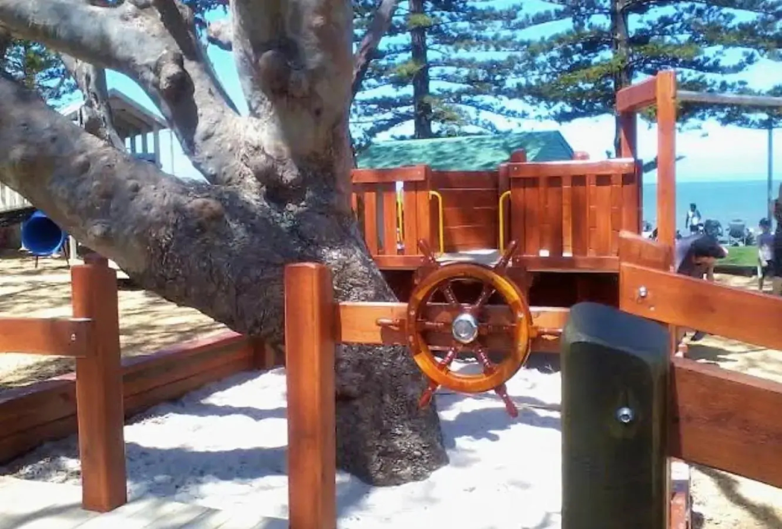 WOODY Pt - AMAZING 1970's SHARE HOUSE BY THE SEA-3 rooms available!