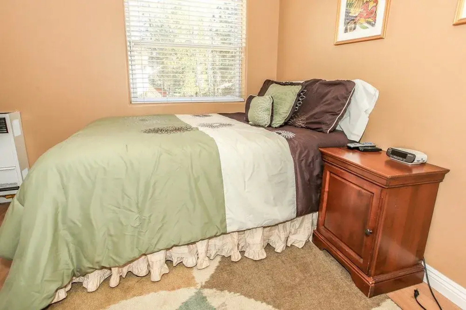 RedAwning "Cabin Big Bear" by the Lake