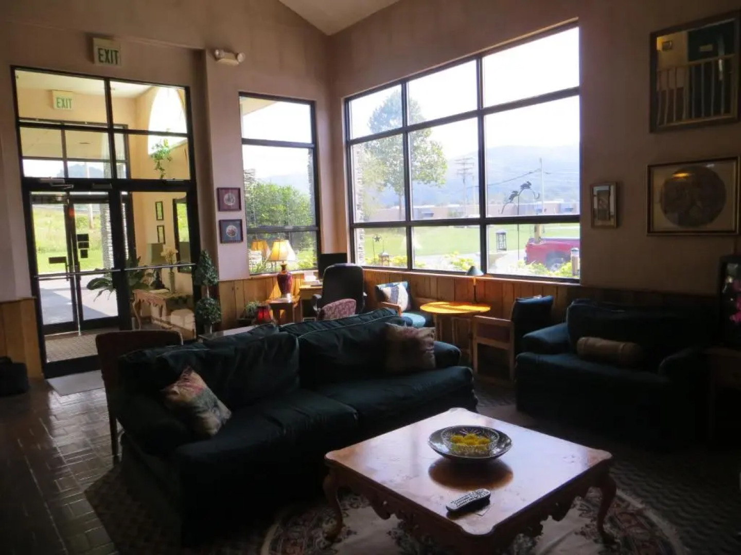 Americourt Hotel