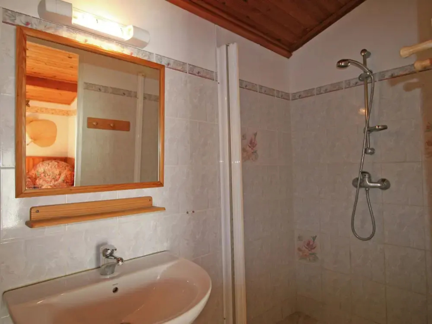 Detached House With Private Pool Near the Parc Naturel Régional du Luberon