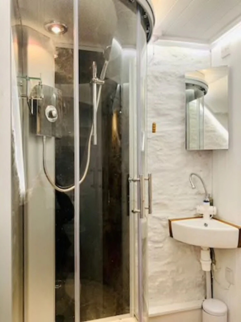 Mill End - Watermill Cottage Set in 30 Acres