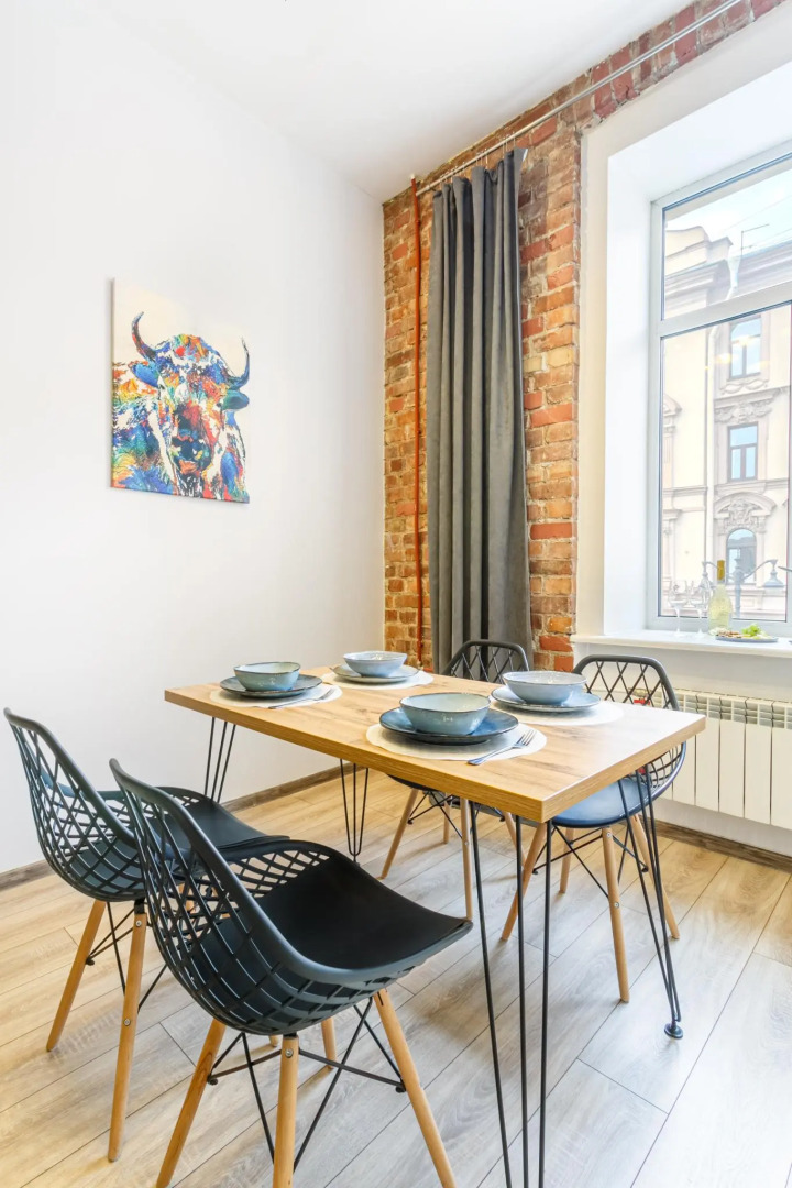 SeApart. На Большом 13 (бывш. Апартаменты на Большом проспекте Петроградской Стороны)