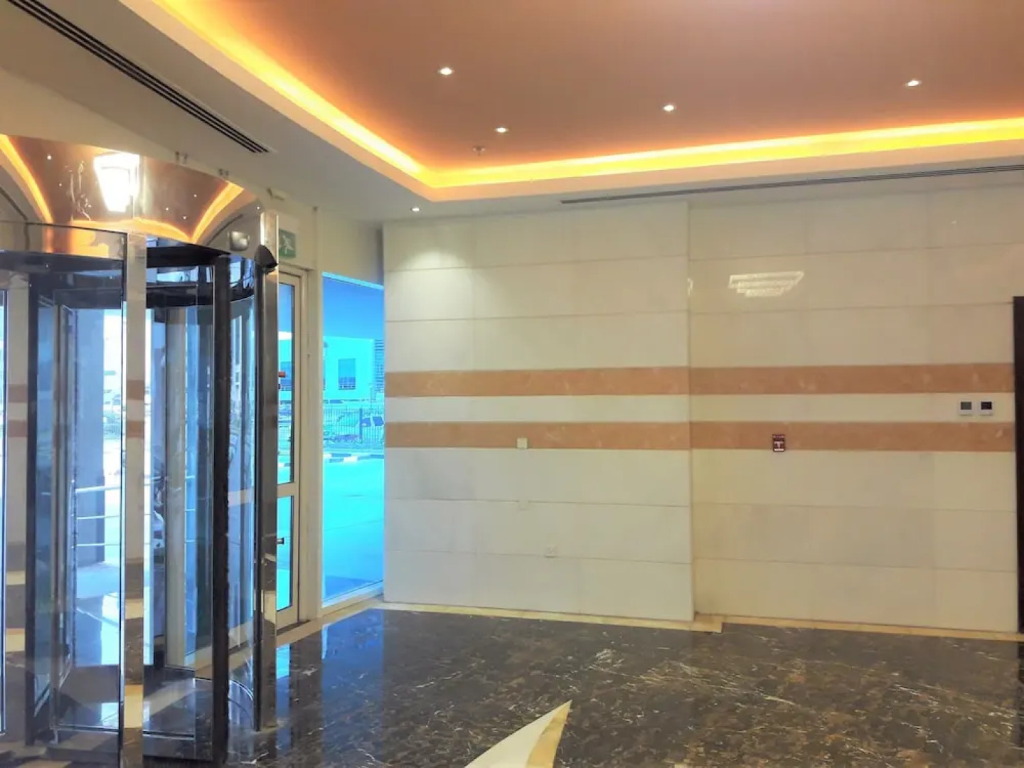 Sea View 2BD Apartments - West Bay