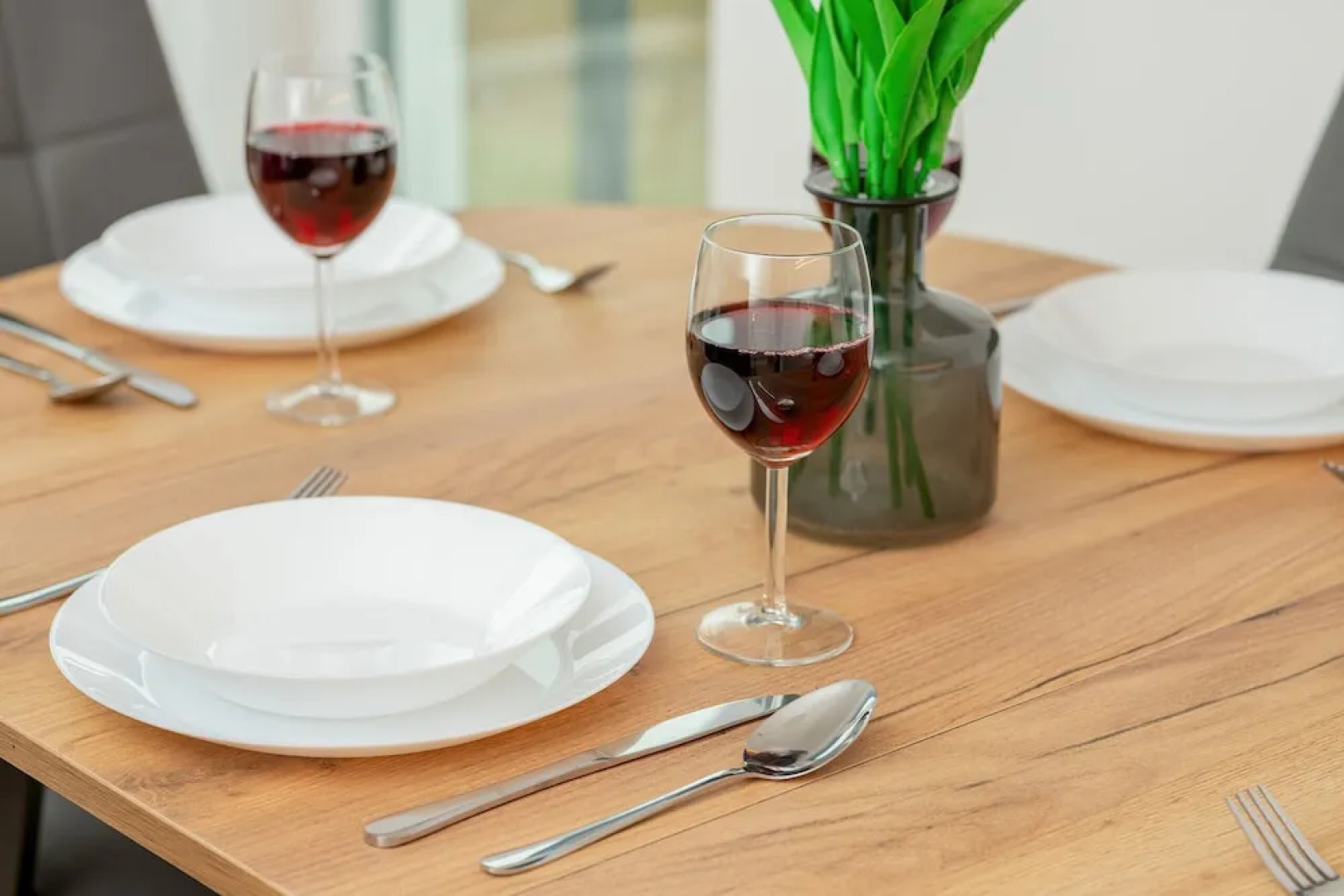 Two-bedroom Accepting Pets by Renters