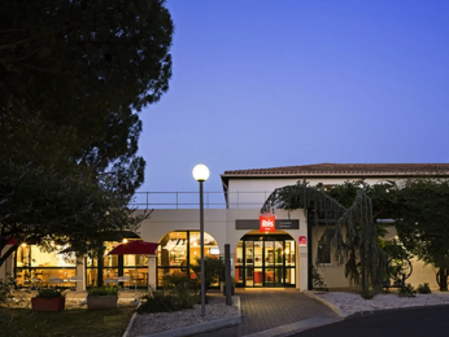 ACE Hôtel Travel Fabrègues - A9 Montpellier Sud