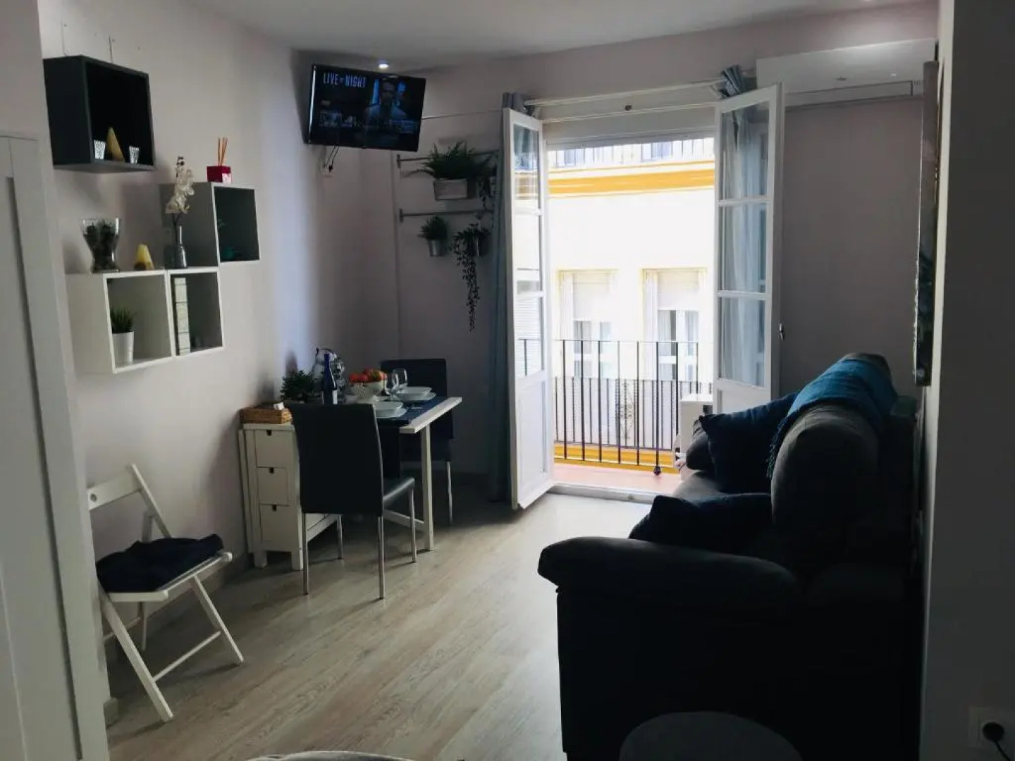 La Joya de la Caleta. A 60 mts playa.