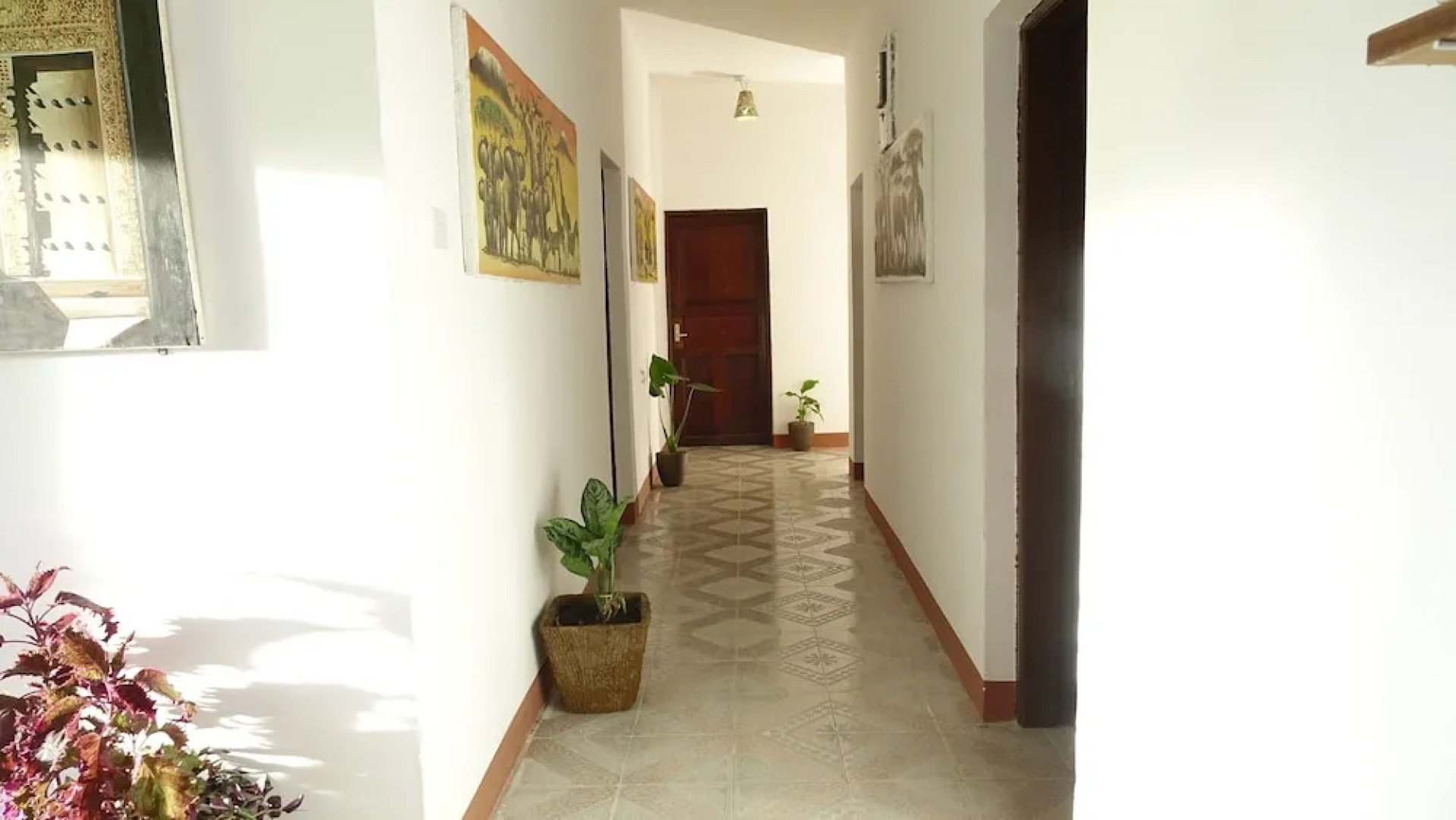 Zanzibar Airport Palace