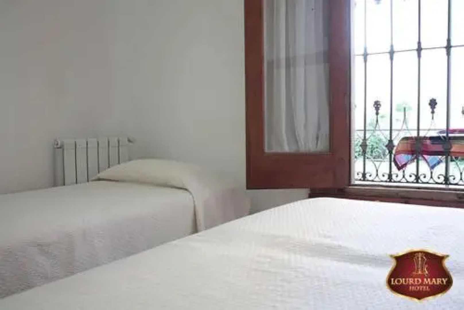 Hotel Lourd Mary