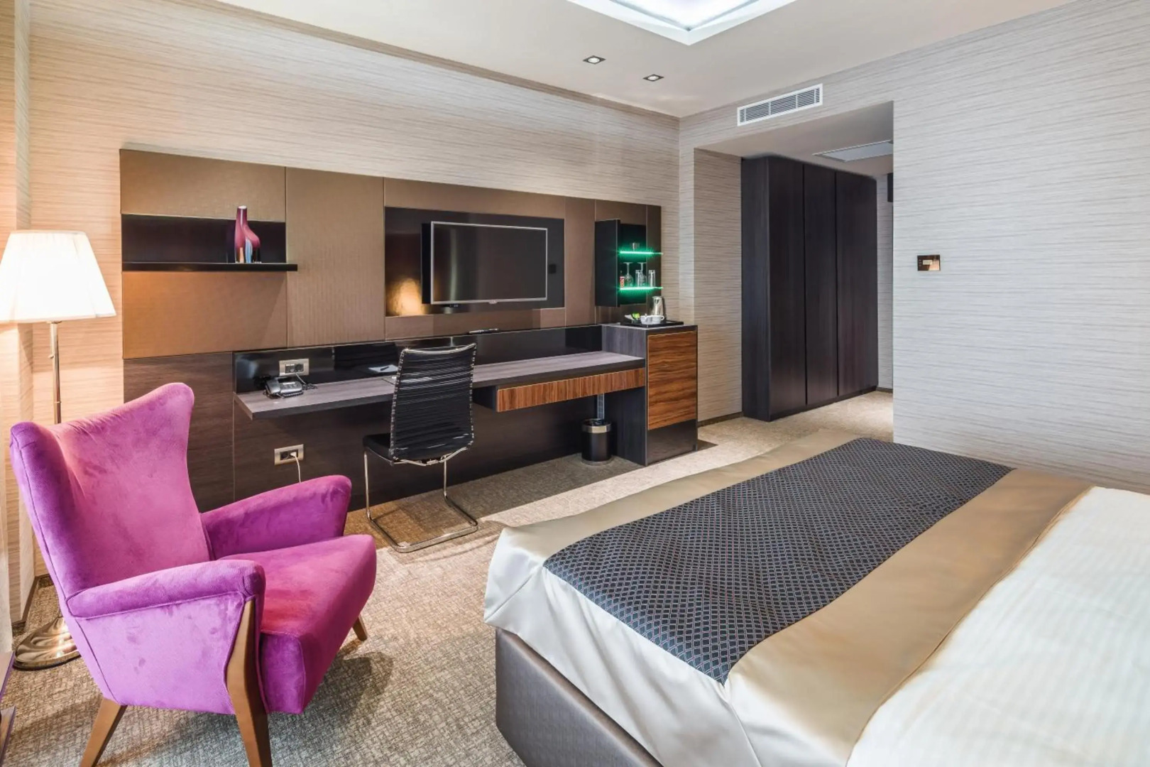 Sky Blue Hotel & Spa