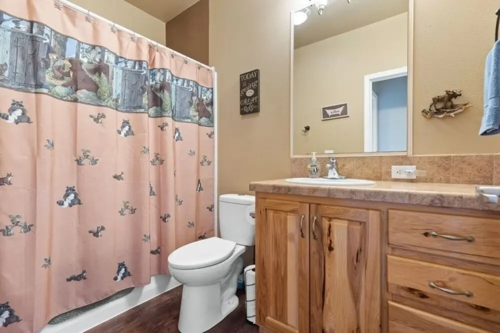 Teton Cabin South Dakota 5 Bedroom Cabin by RedAwning