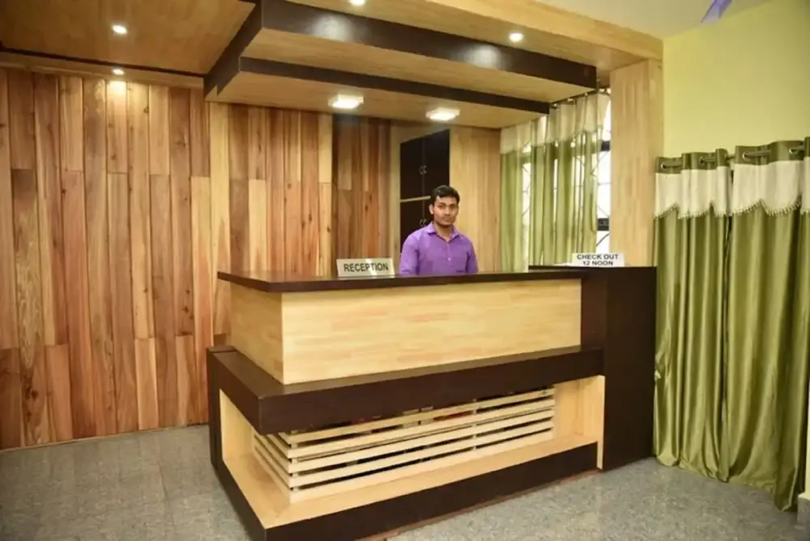 Hotel City Palace Inn