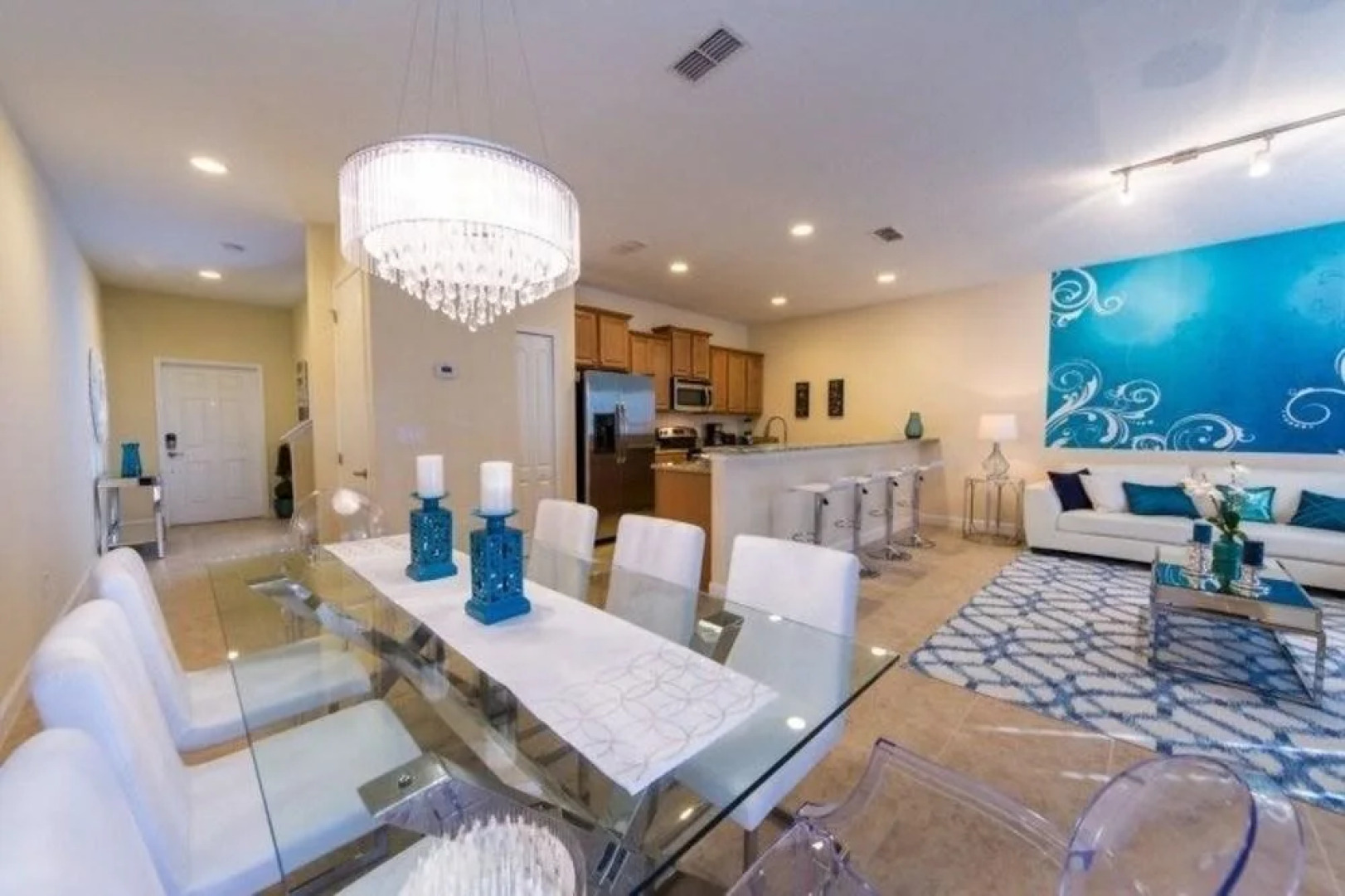 Paradise Palms by Home 2U