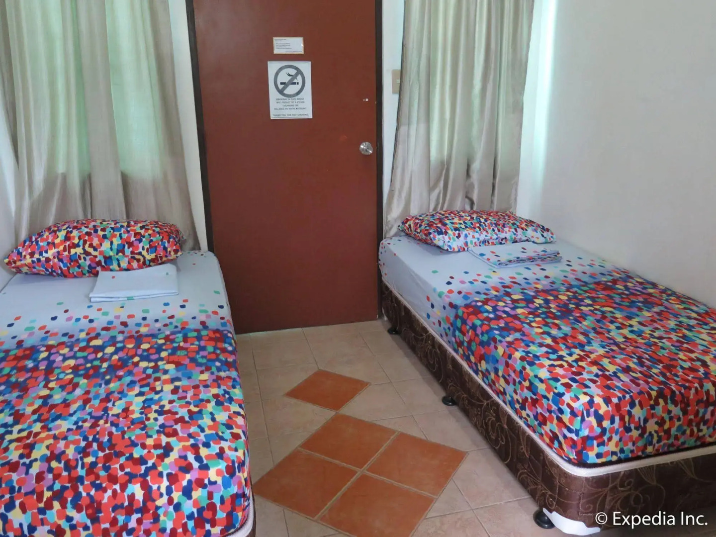 Zillion Pavilion Family & Business Hotel