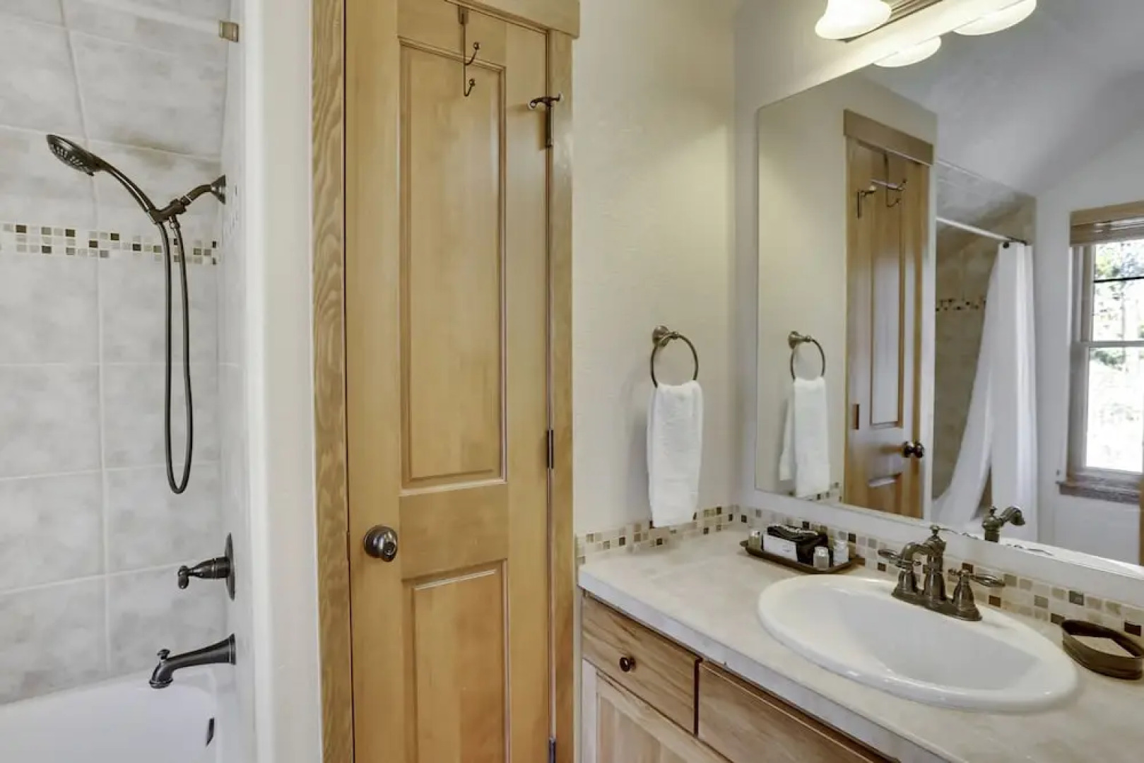 Rendezvous Luxury Cabin #130 by Winter Park Escapes