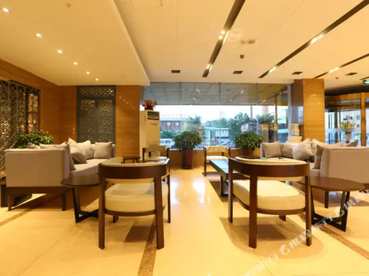 Jinyi Chain Hotel Hohhot Zhandong Road Moore City