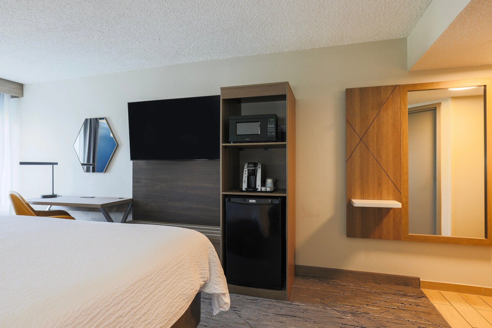 Holiday Inn Express Burlington by IHG
