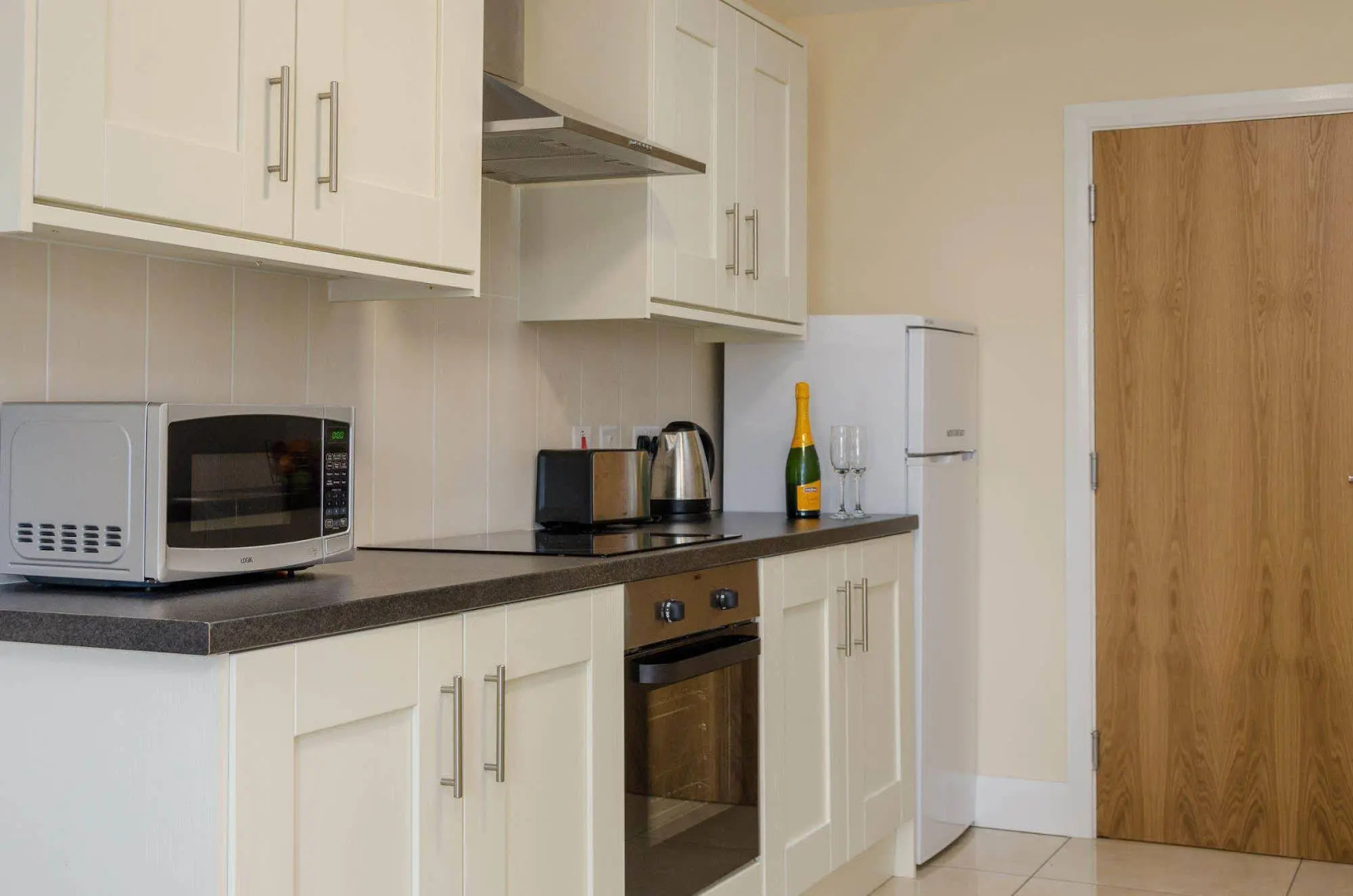 Giant Serviced Apartments