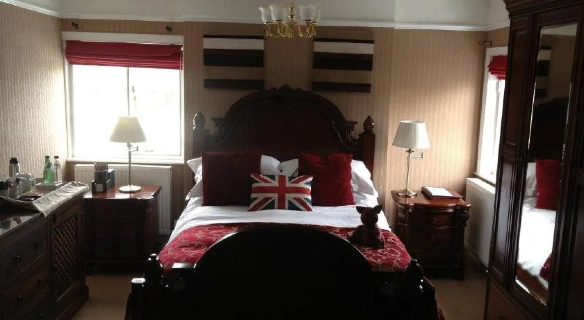 The Old Hall Country House