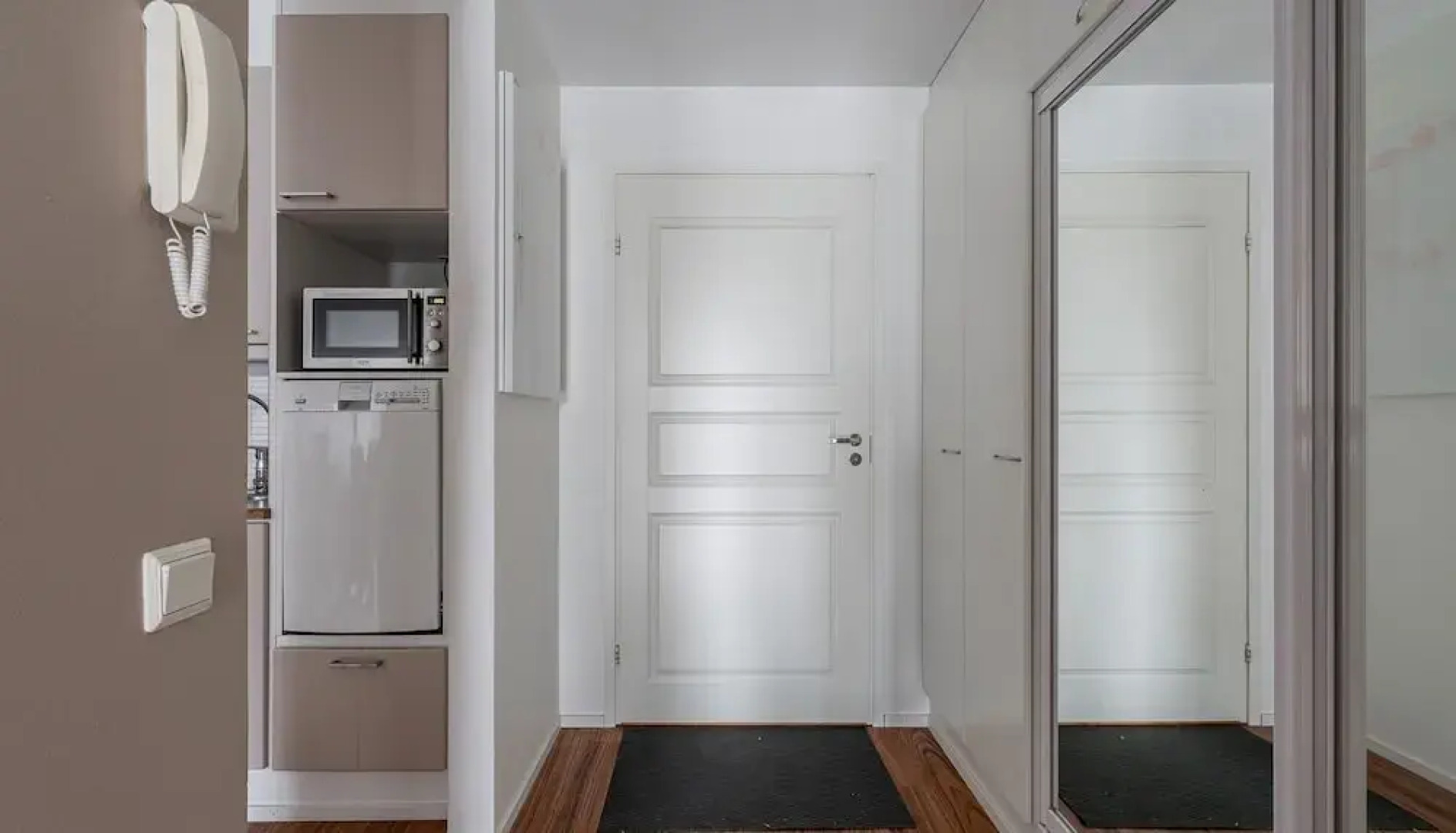 Homelike 1BR with Sauna, Free Parking & Balcony