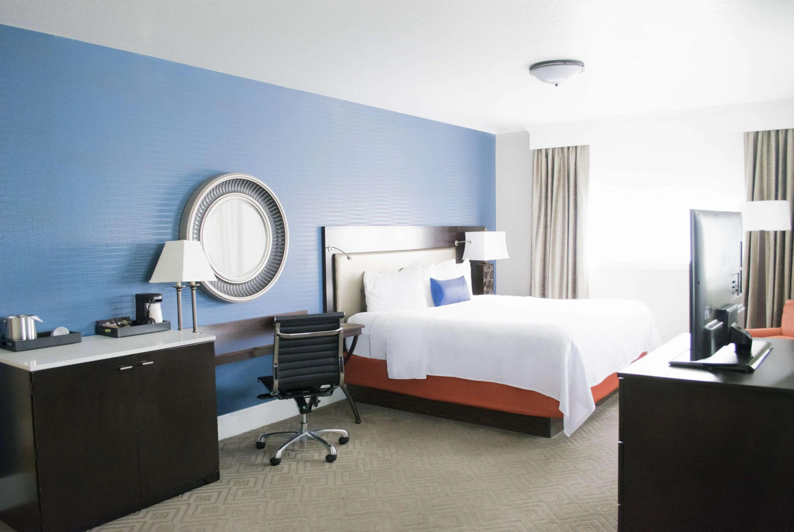 Hotel Alex Johnson Rapid City, Curio Collection by Hilton