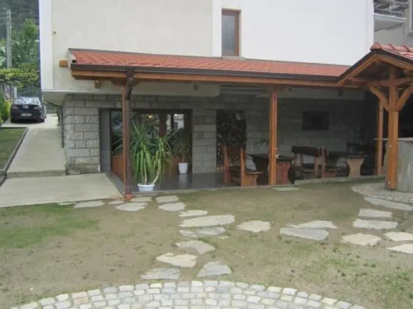 Slavina Guest House