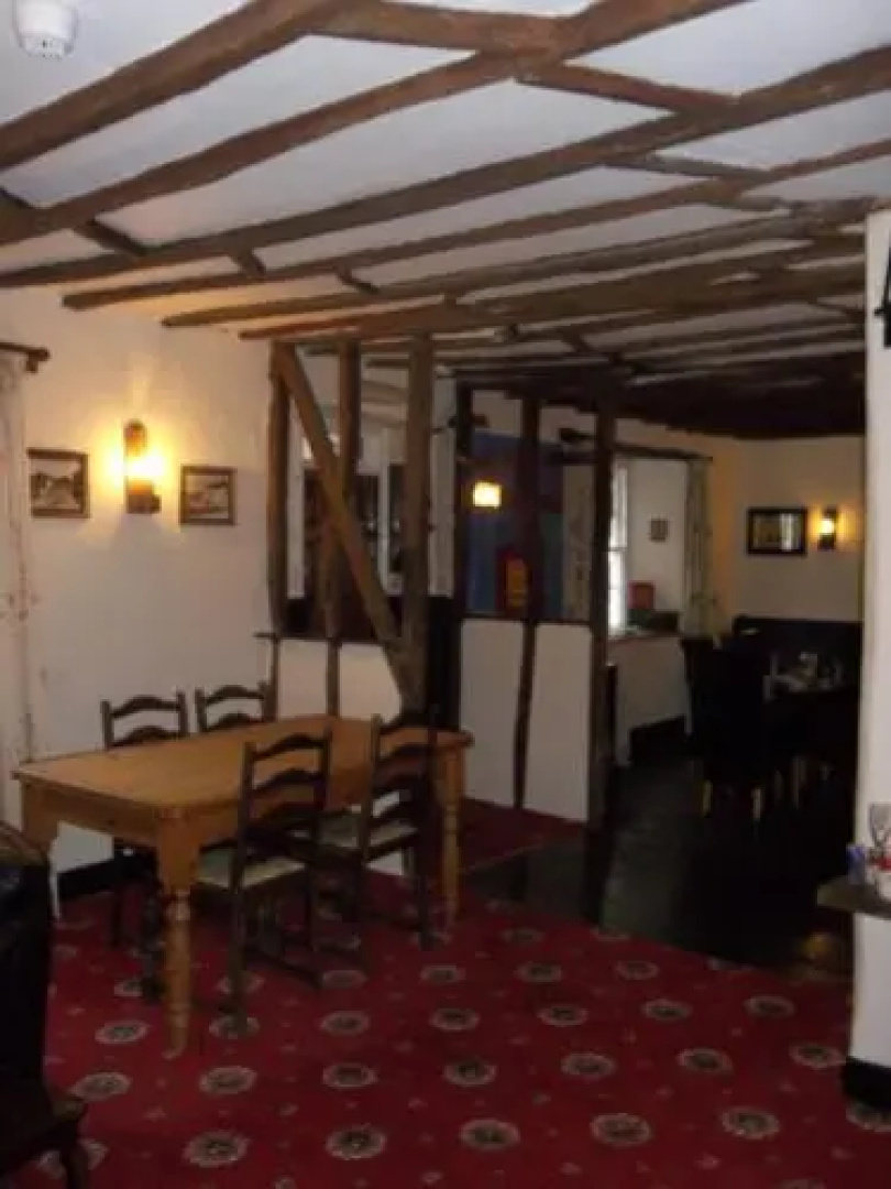 The Portsmouth Arms Hotel