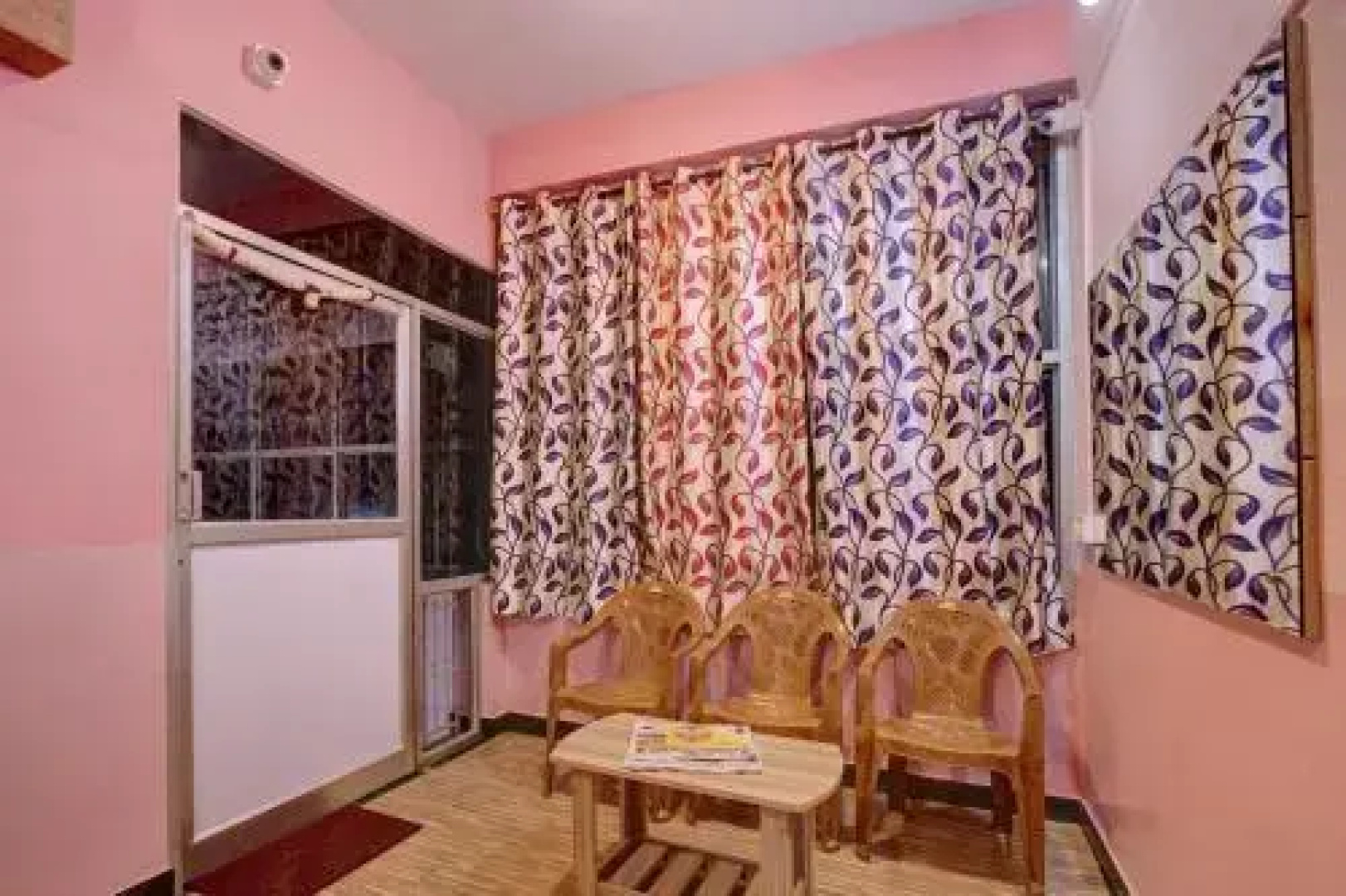 OYO Flagship 22101 Shree Raksha Comforts