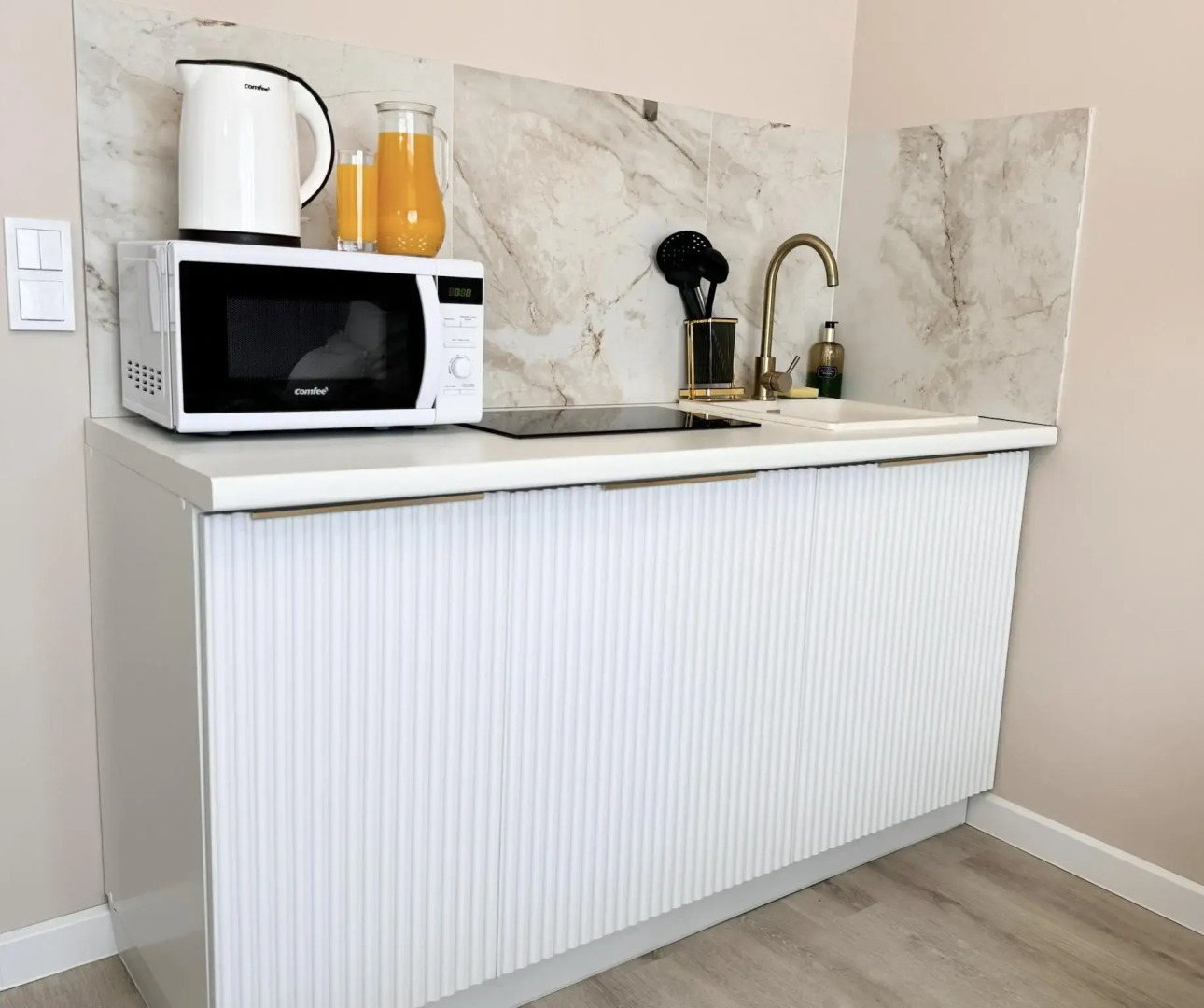 Апартаменты на улице Романтиков 1