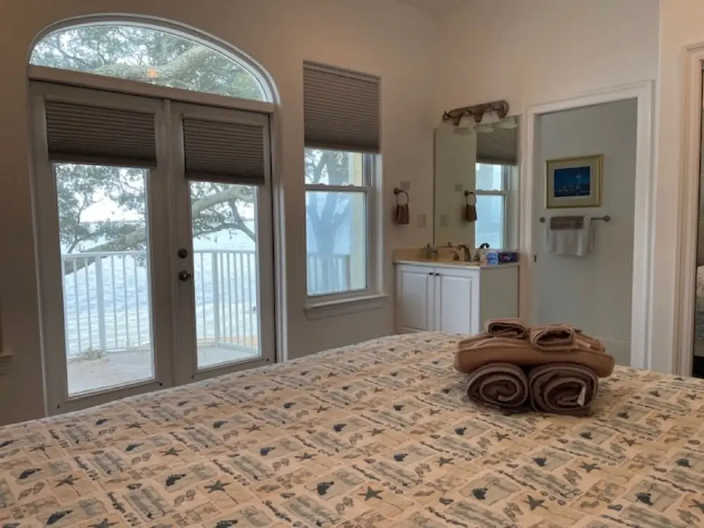 Bay Villa