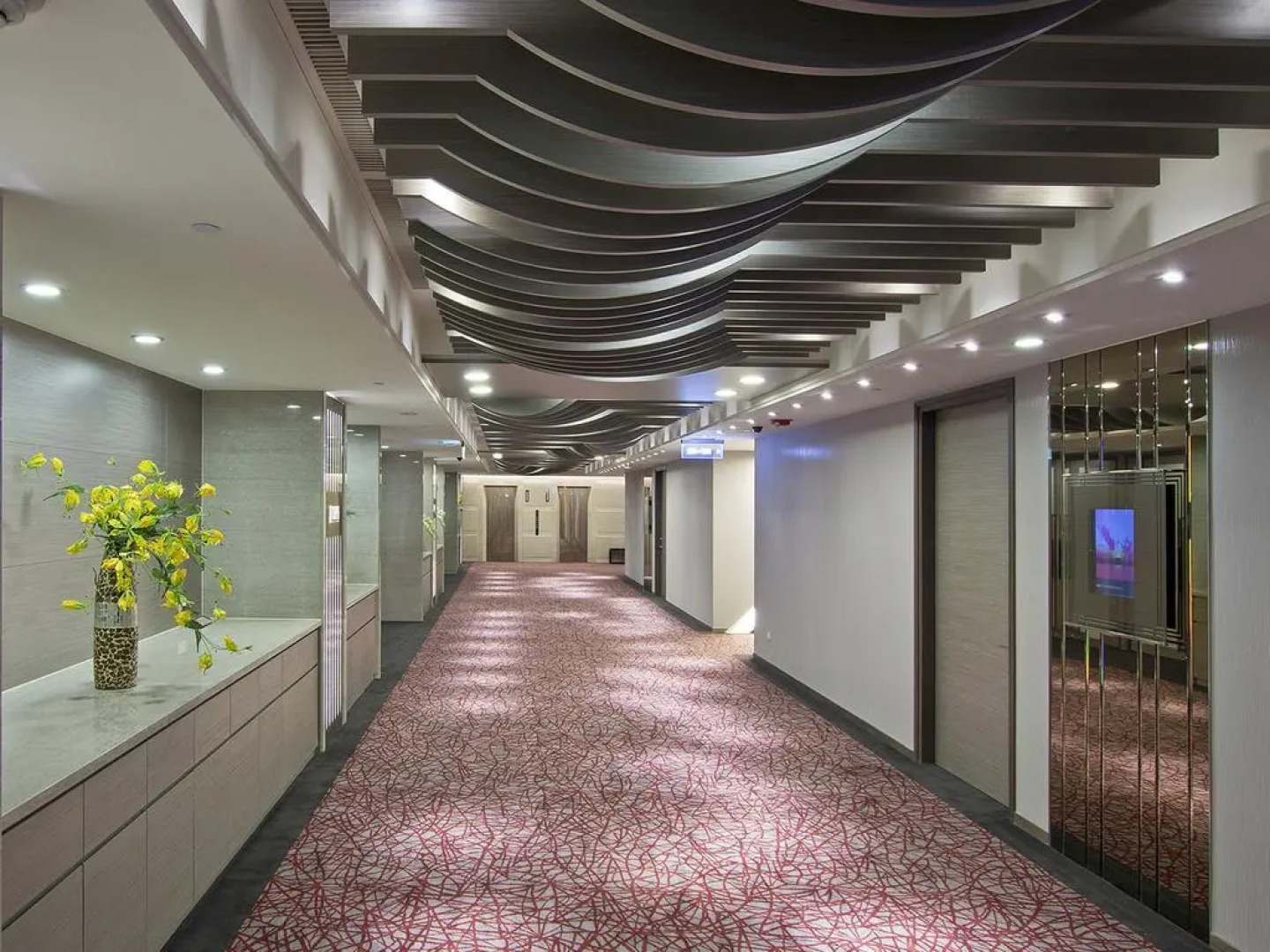 CHECK inn Select Taichung Dadun