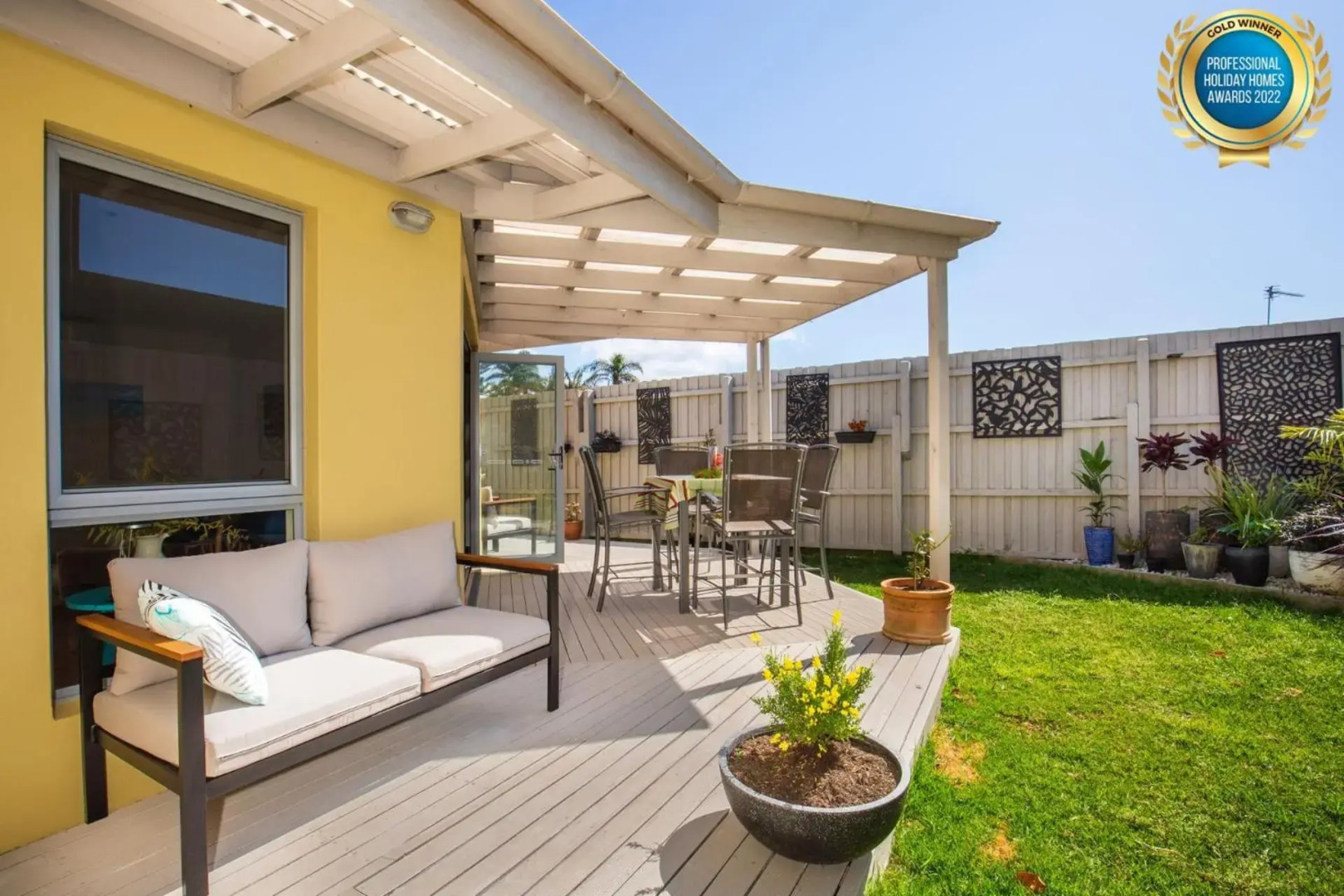 Thalassa I Pet Friendly I 2 Mins Walk to Beach