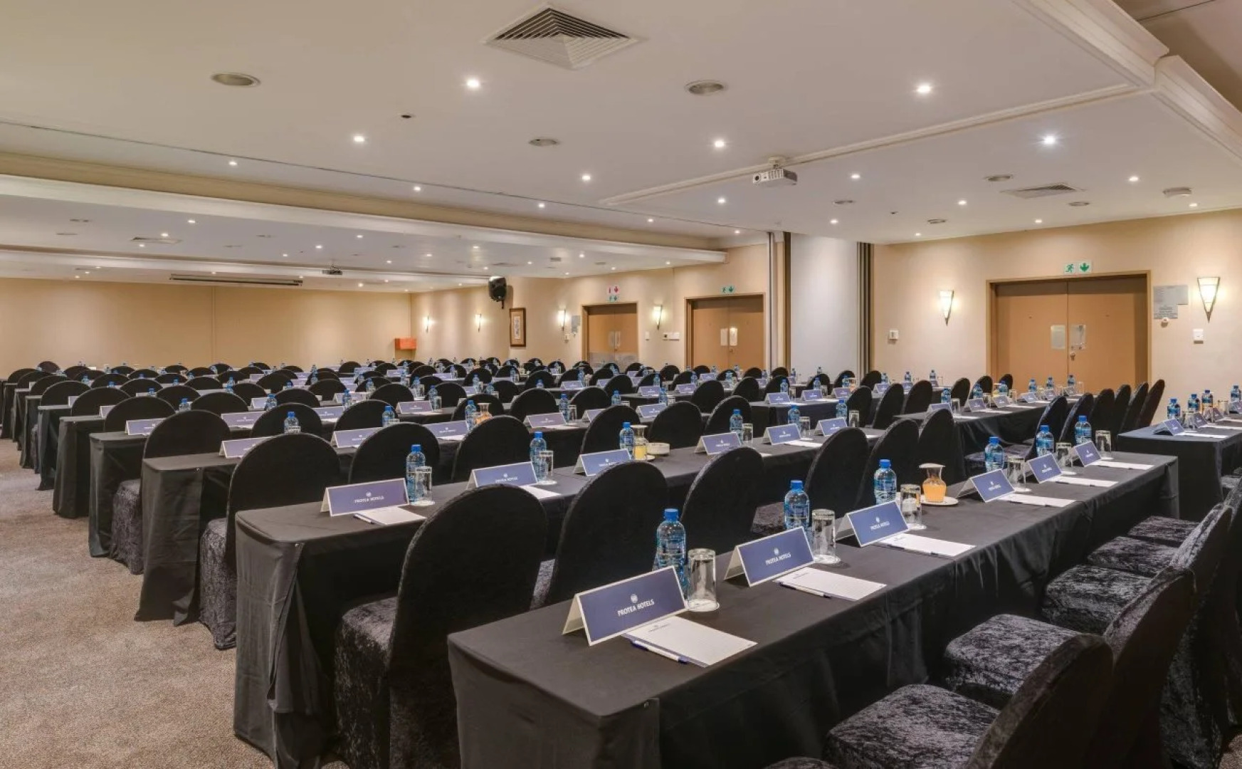 Protea Hotel by Marriott Karridene Beach