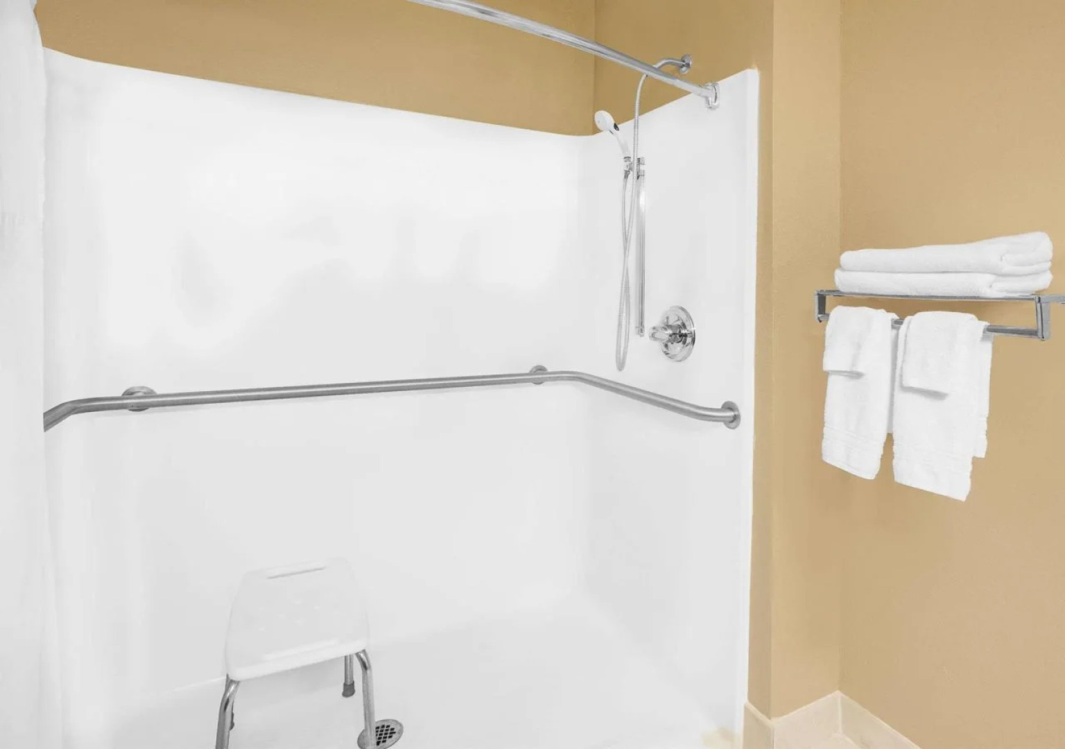 Super 8 By Wyndham Seville