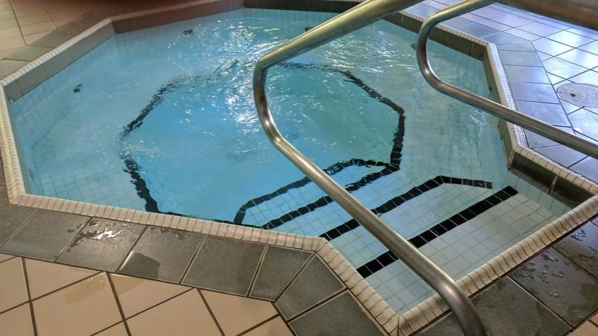 Creekside Suites @ Pacific Shores