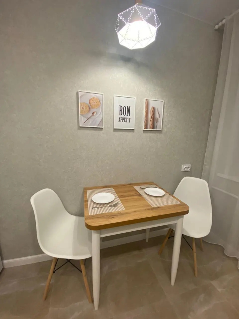 Апартаменты Студия на улице Демонстрации 8