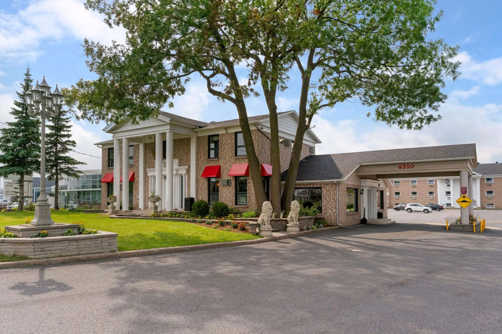 : Econo lodge Hotel Brossard