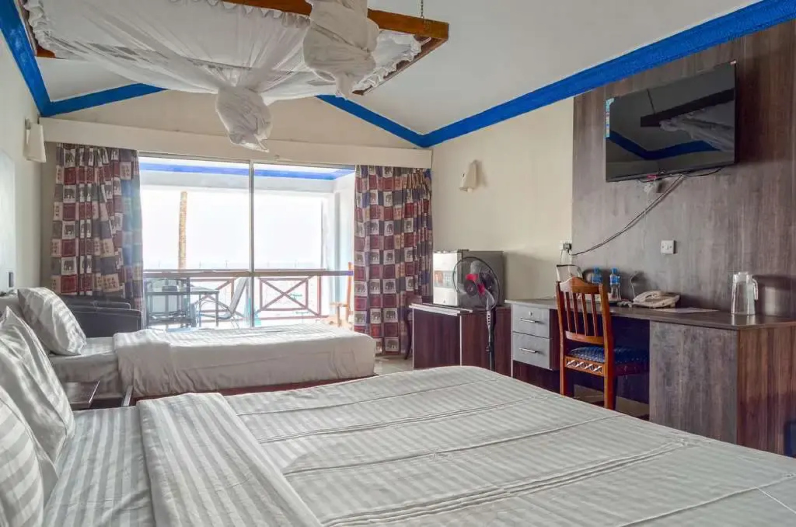 Sai Rock Beach Hotel & Spa