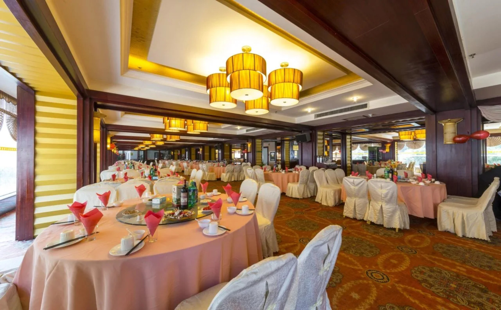 Yangshuo New West Street International Hotel