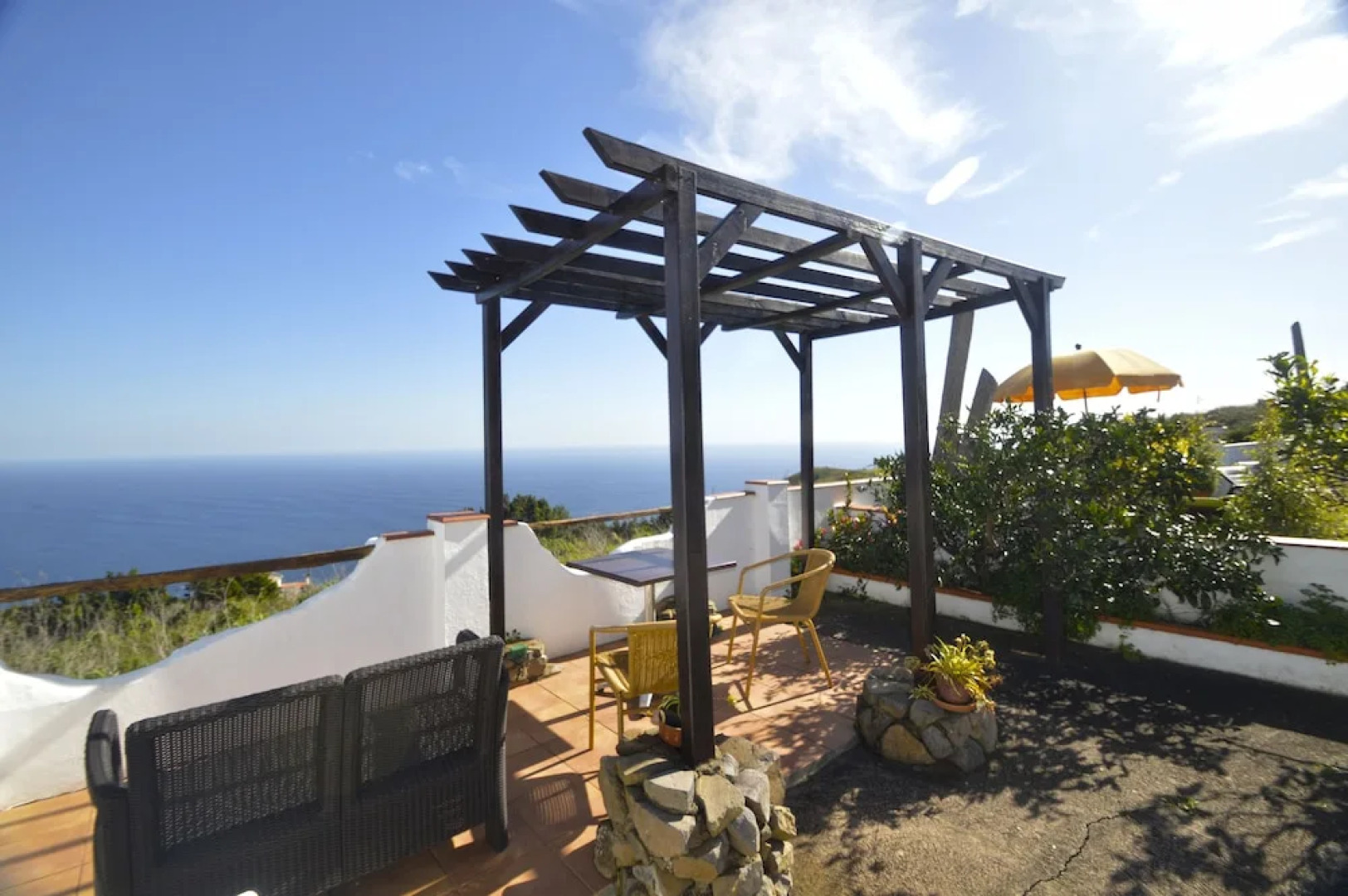 La Roseta by Isla Bonita