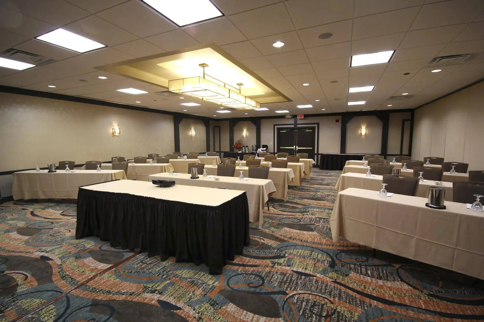 Embassy Suites by Hilton Oklahoma City Will Rogers Airport